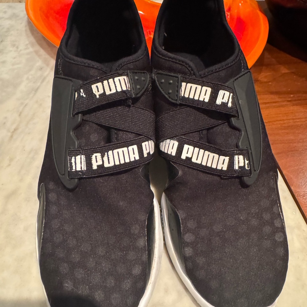 Puma Black Sneakers with Logo Straps